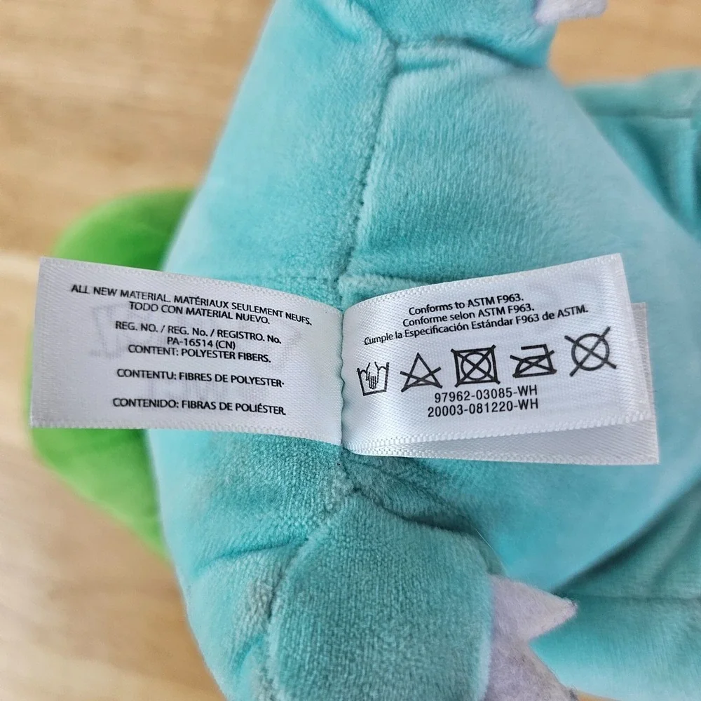 Pokemon Winking Bulbasaur Plush 8